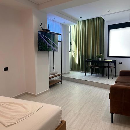 Crown Apartment Saranda Kültér fotó