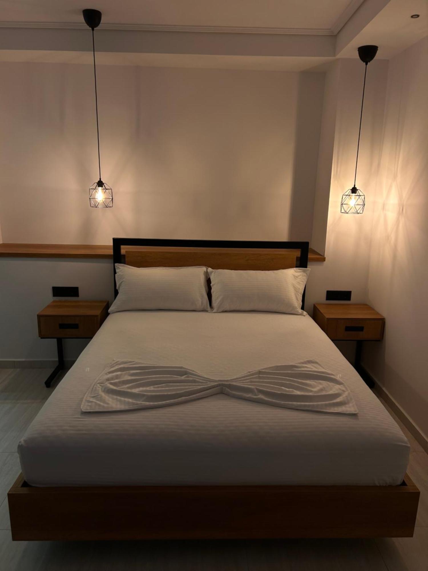 Crown Apartment Saranda Kültér fotó