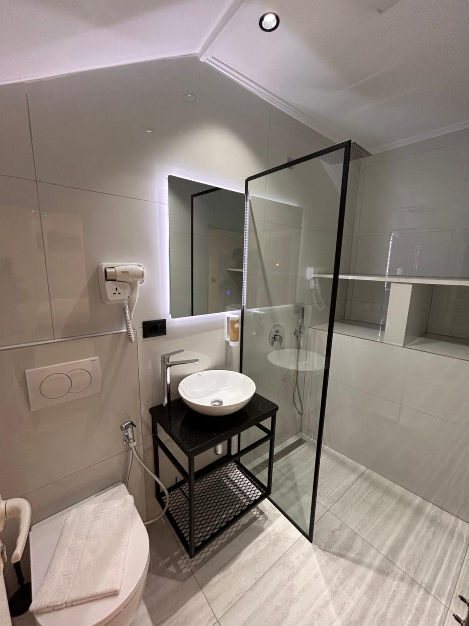 Crown Apartment Saranda Kültér fotó